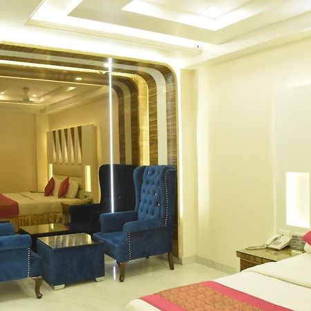 Aman Continental - 2Mins From Railway Station And 5 Mins From Metro Hotell New Delhi Exteriör bild