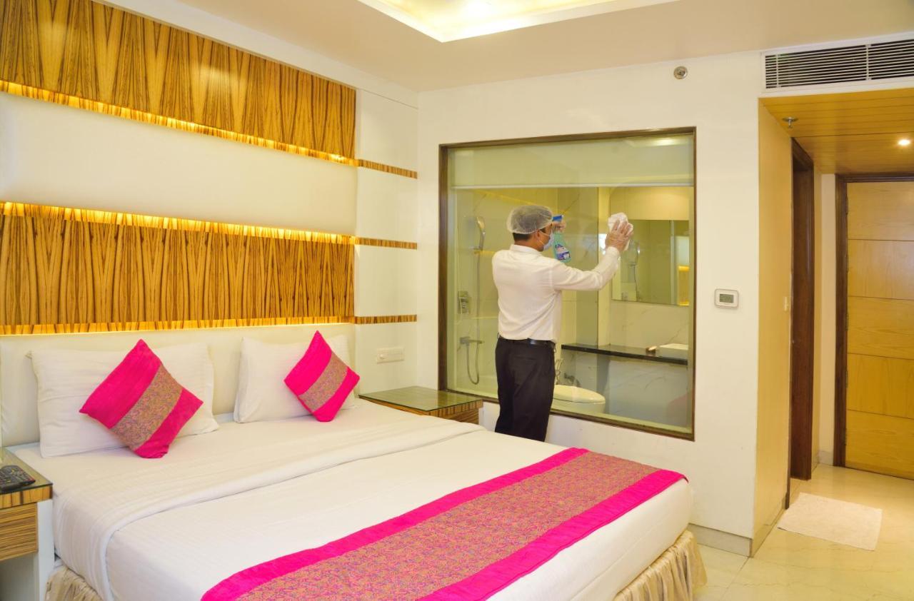 Aman Continental - 2Mins From Railway Station And 5 Mins From Metro Hotell New Delhi Exteriör bild