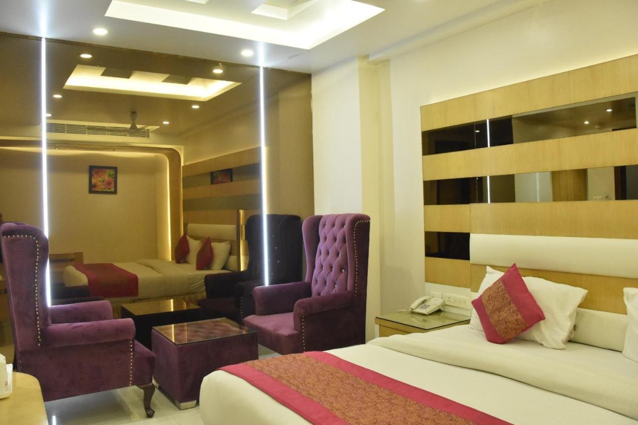 Aman Continental - 2Mins From Railway Station And 5 Mins From Metro Hotell New Delhi Exteriör bild