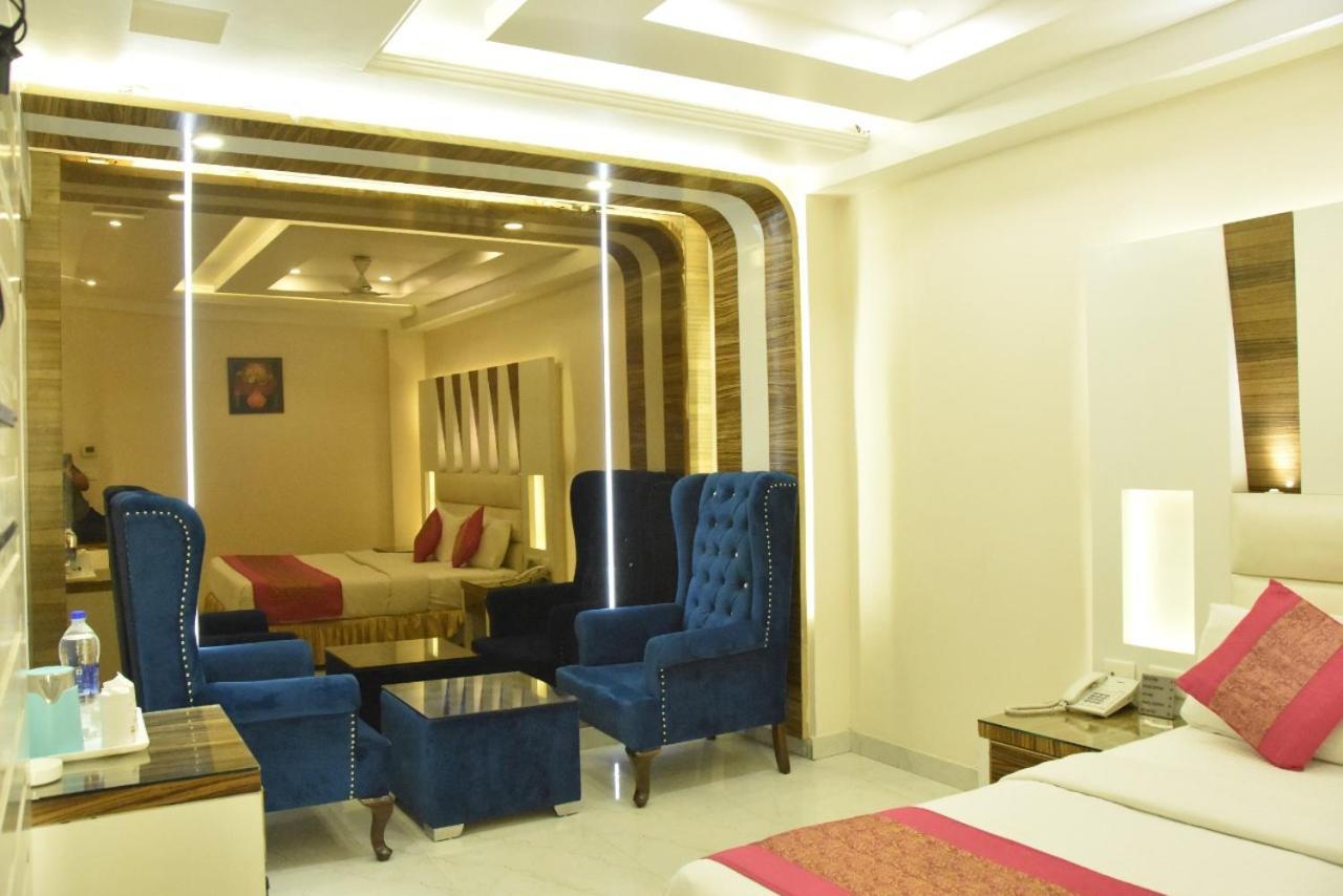 Aman Continental - 2Mins From Railway Station And 5 Mins From Metro Hotell New Delhi Exteriör bild