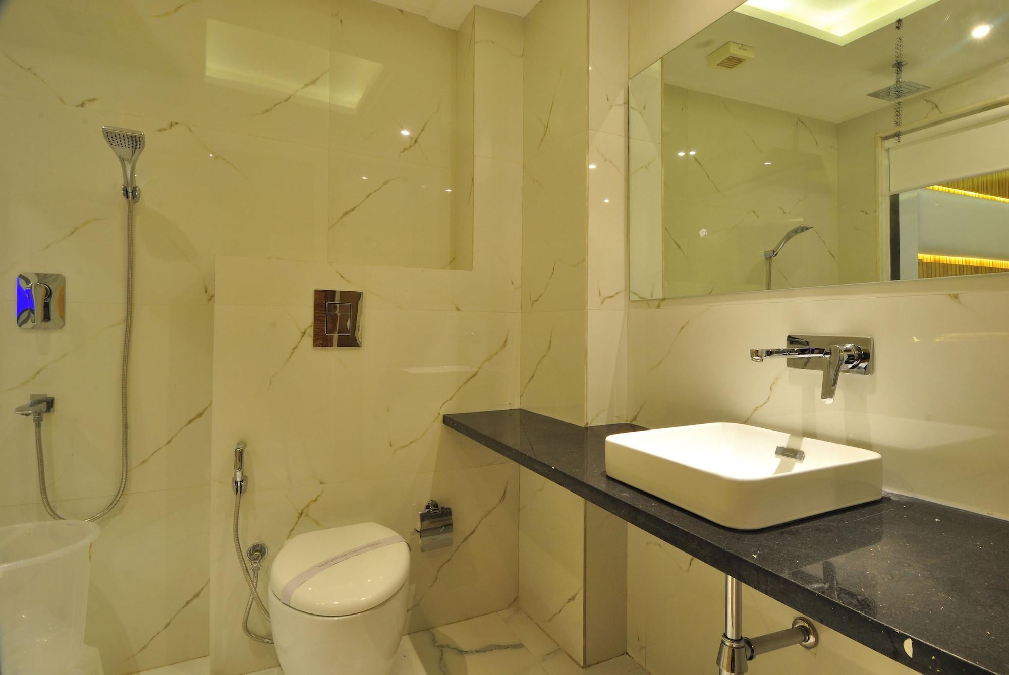 Aman Continental - 2Mins From Railway Station And 5 Mins From Metro Hotell New Delhi Exteriör bild