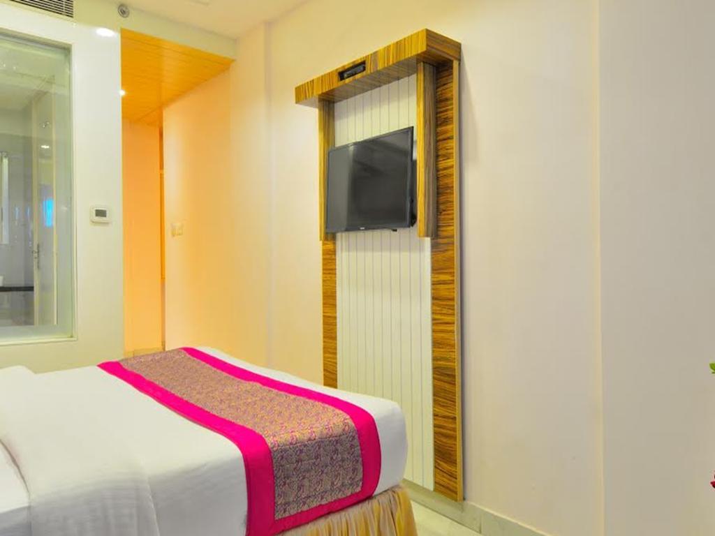 Aman Continental - 2Mins From Railway Station And 5 Mins From Metro Hotell New Delhi Exteriör bild