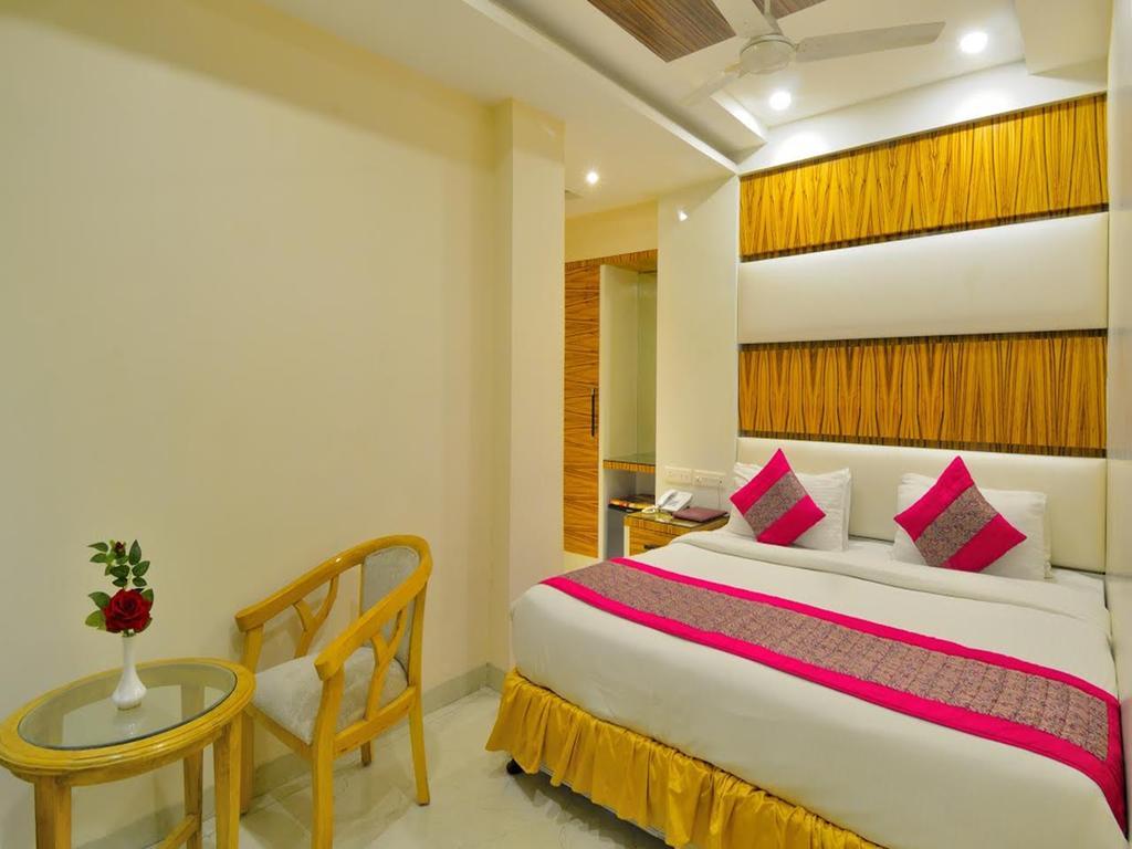 Aman Continental - 2Mins From Railway Station And 5 Mins From Metro Hotell New Delhi Exteriör bild